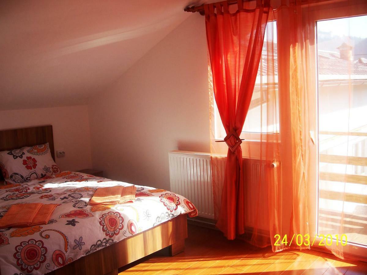 Villa Casa Bella à Rîşnov Extérieur photo
