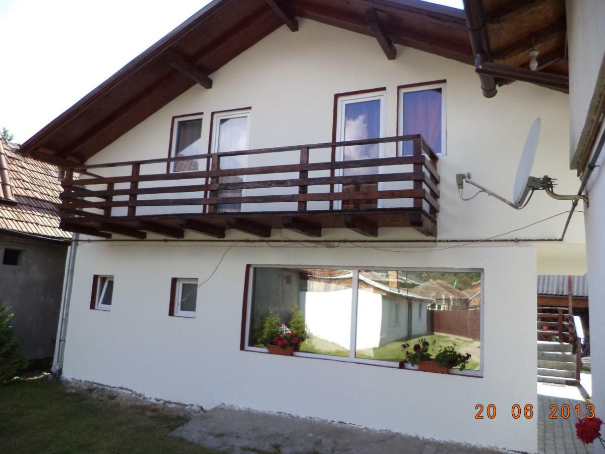Villa Casa Bella à Rîşnov Extérieur photo