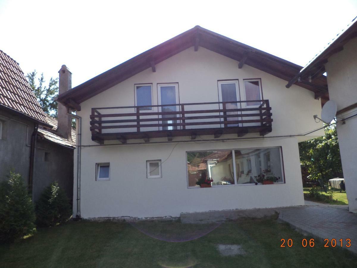 Villa Casa Bella à Rîşnov Extérieur photo